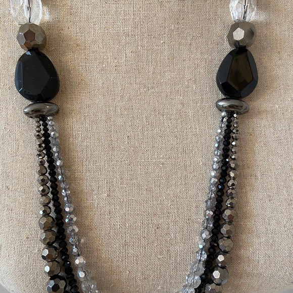 Lia Sophia Necklace and Earrings set - Picture 2 of 6